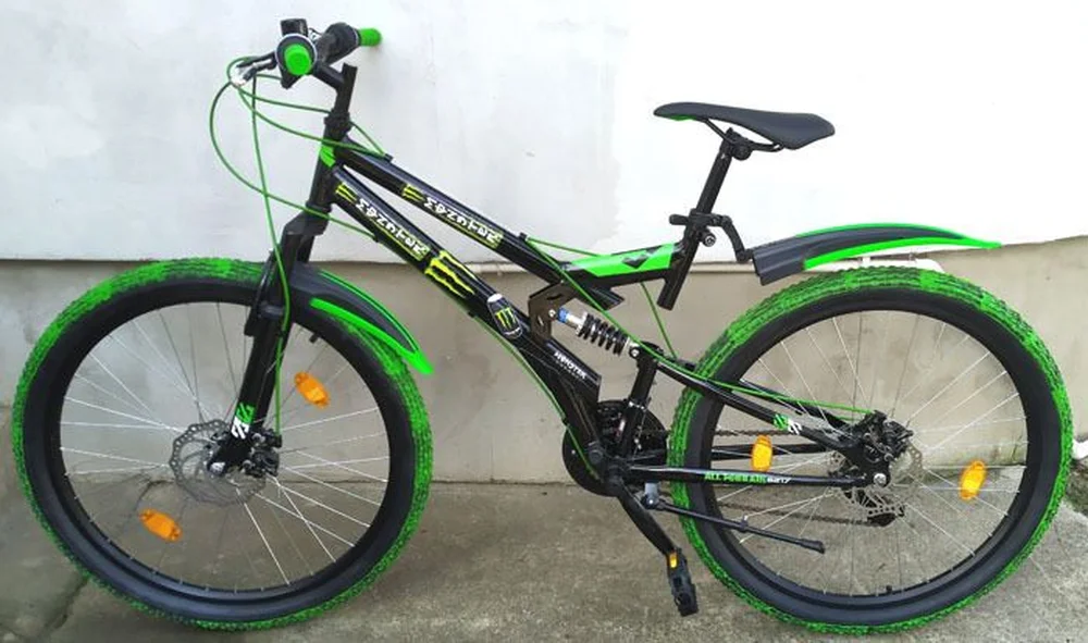 MODERNÝ celoodprúžený MTB CRUSHER 17" RÁM, 26" KOLESÁ 3x7 prevodov SHIMANO