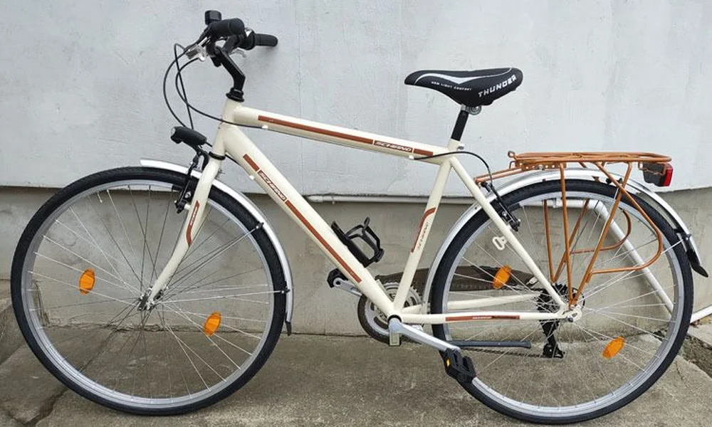 Taliansky trekingový cestný pánsky bicykel SCHIANO 20" rám 28" kolesá 7 prevodov Shimano