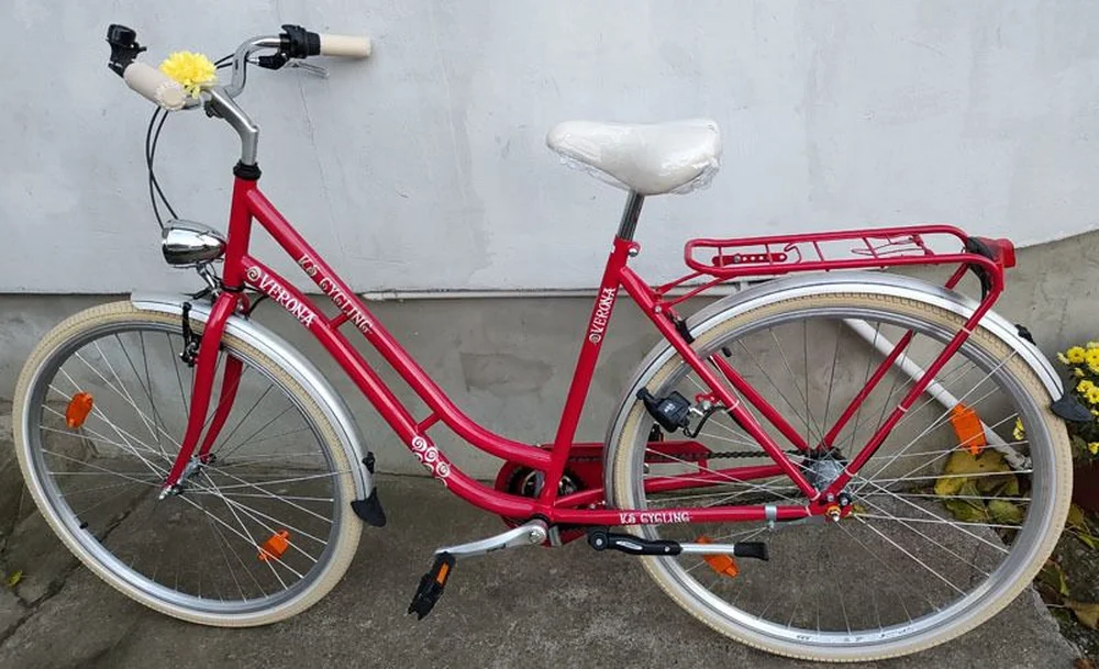 Elegantný cestný trekingový VERONA 21" rám 28" kolesá, 3prevody SHIMANO NEXUS, svetlá